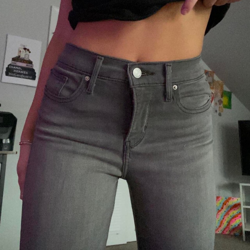 LEVIS SMOKED GRAY 311 SKINNY JEANS 🌬